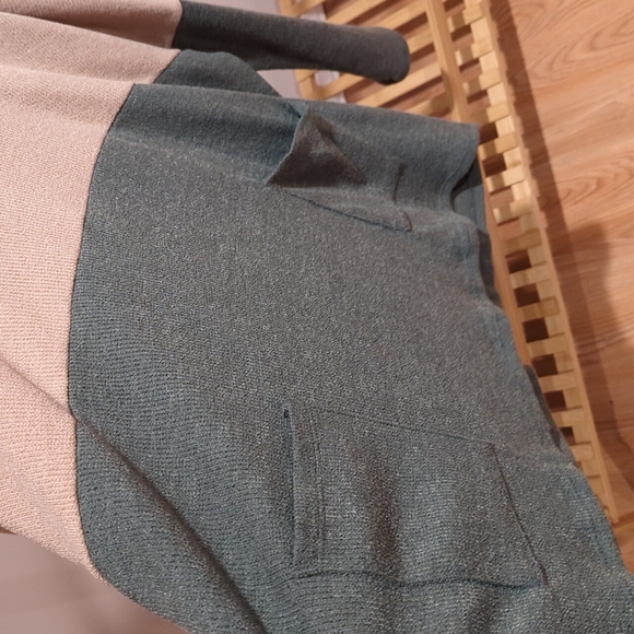 Colorblock tunic - Picture 2 of 2